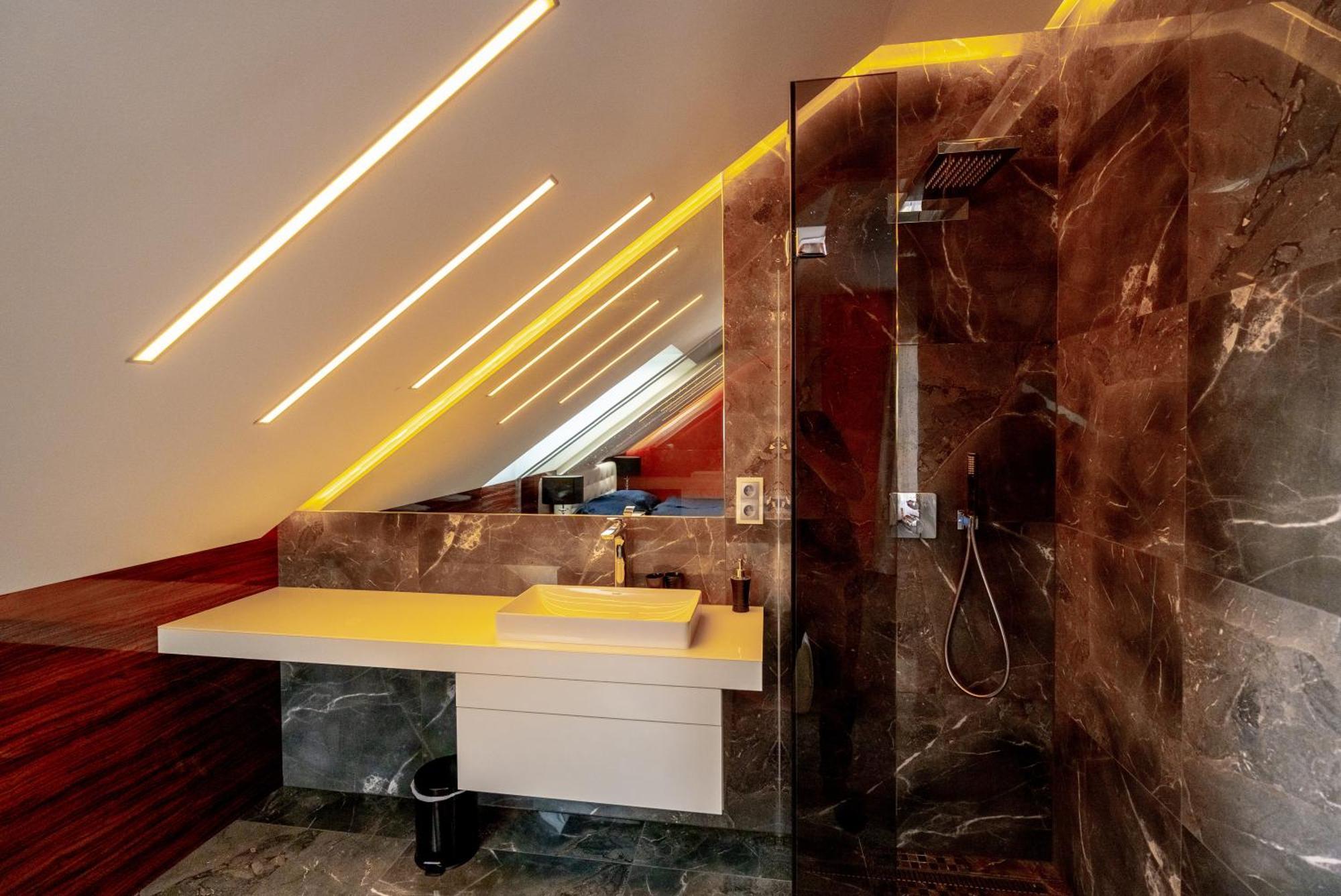 Hotel Aroma Gold Dolní Bousov Esterno foto