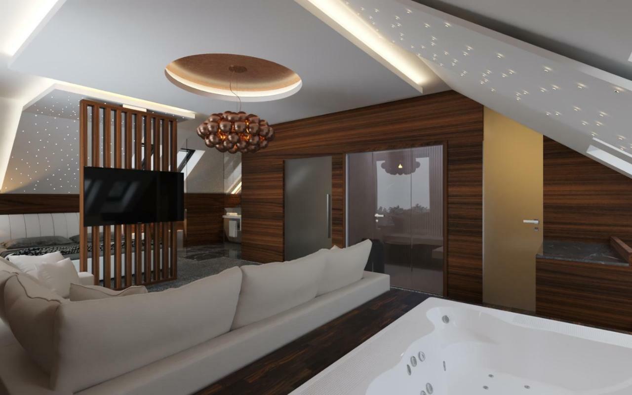 Hotel Aroma Gold Dolní Bousov Esterno foto